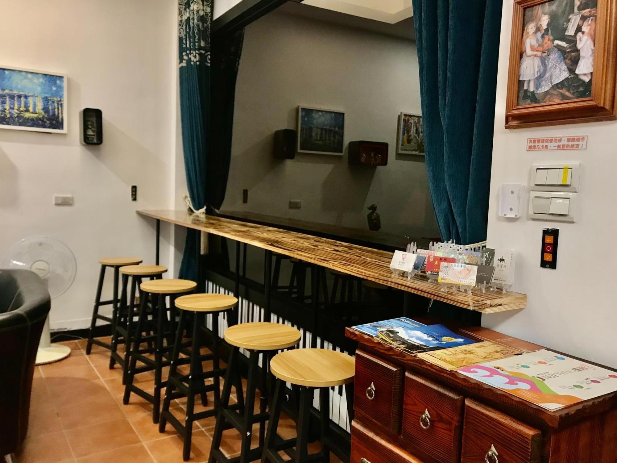 小小鋼琴家民宿&近夜市文創美食街 화롄 외부 사진